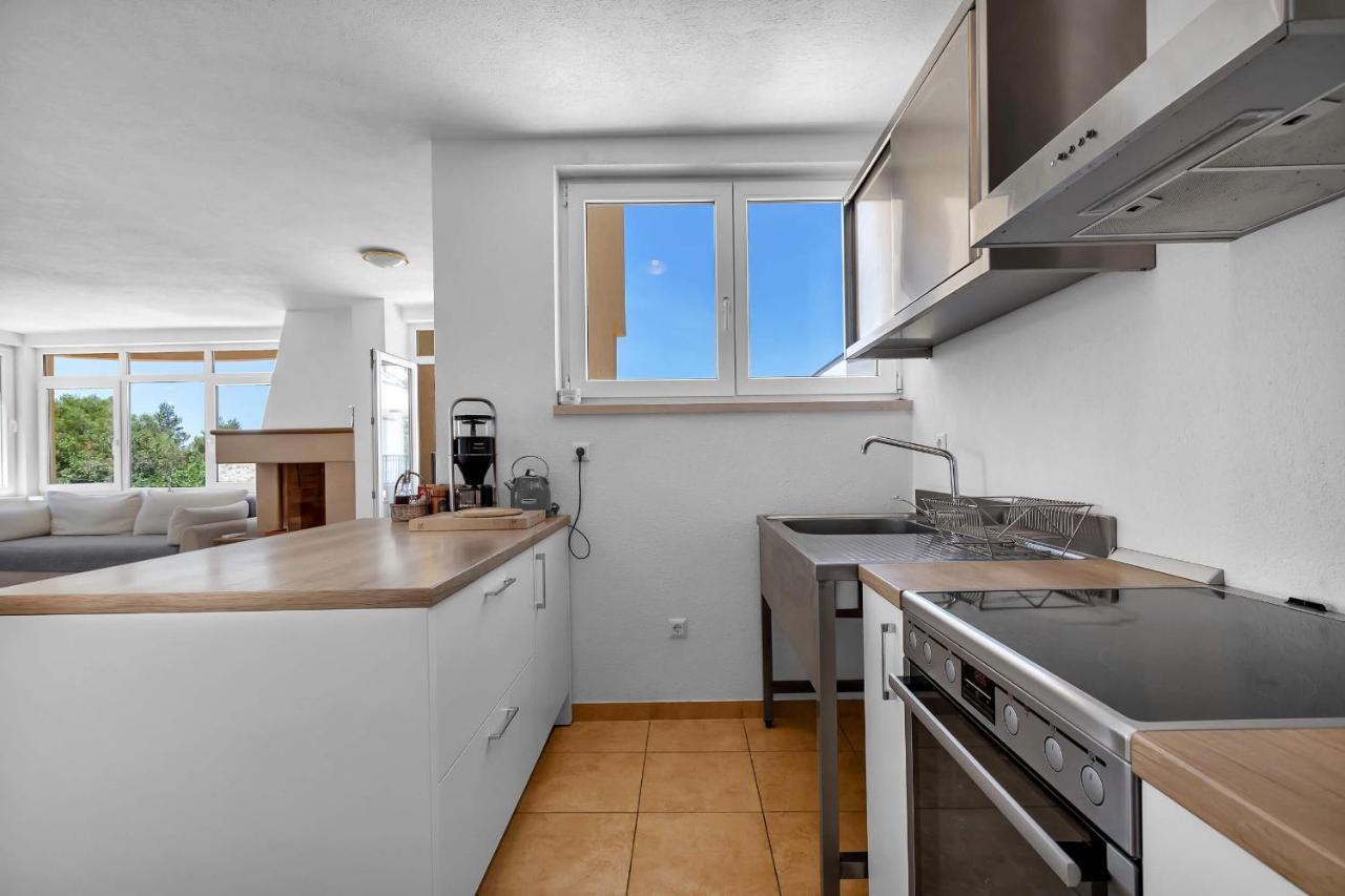 Apartments Marin Брела Екстериор снимка