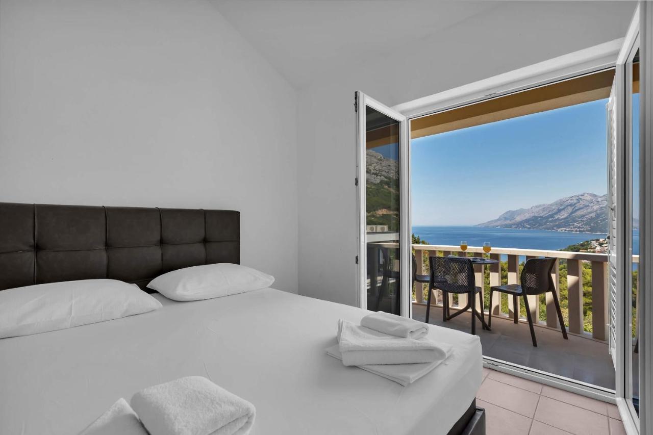Apartments Marin Брела Екстериор снимка