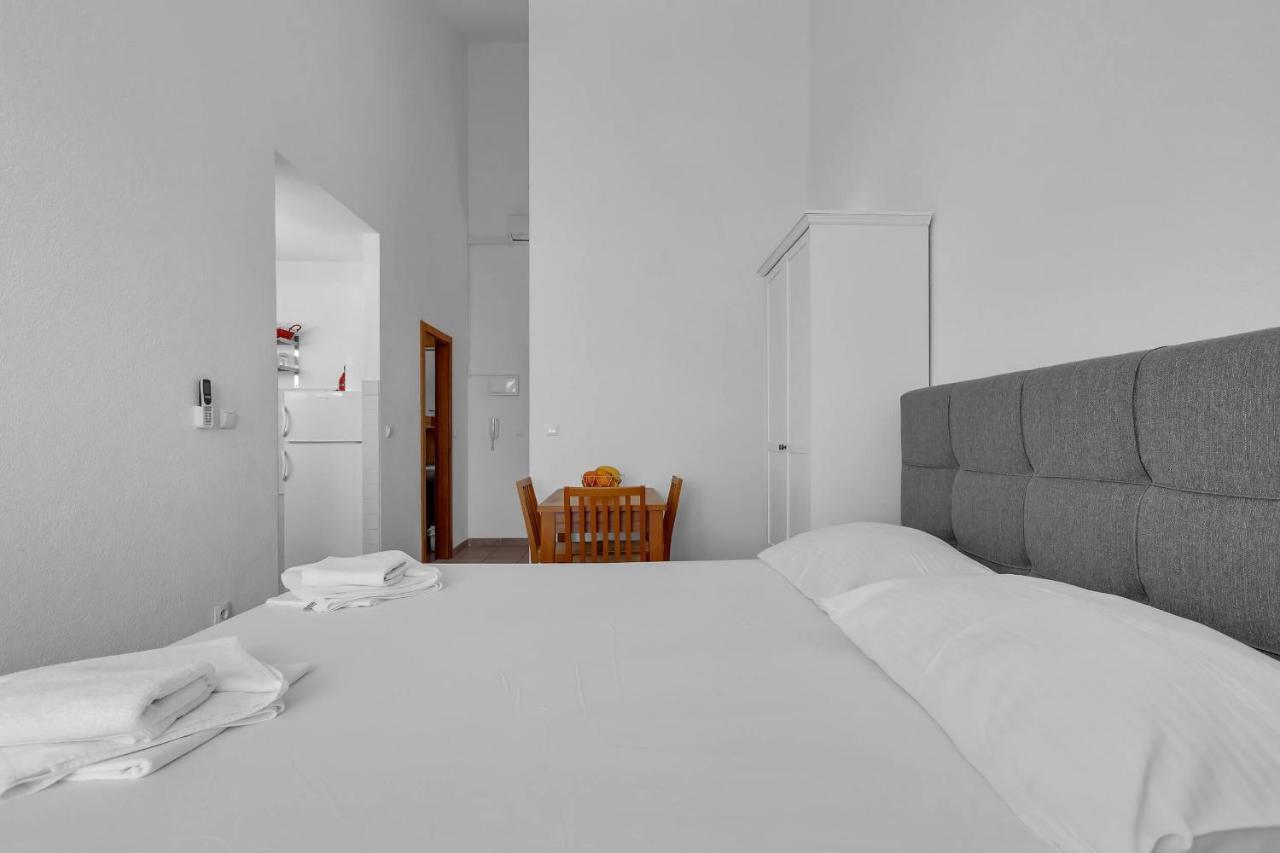 Apartments Marin Брела Екстериор снимка