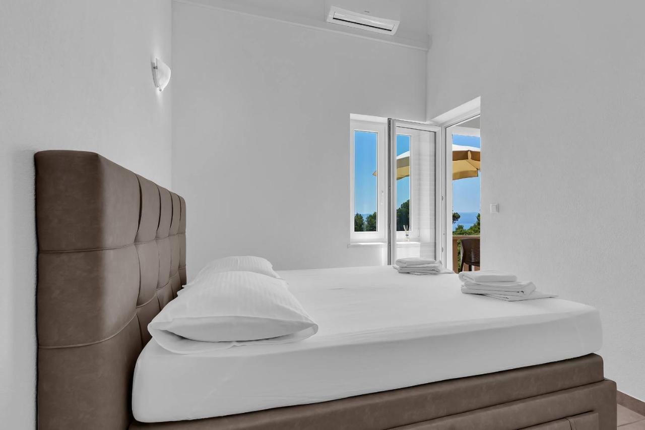 Apartments Marin Брела Екстериор снимка