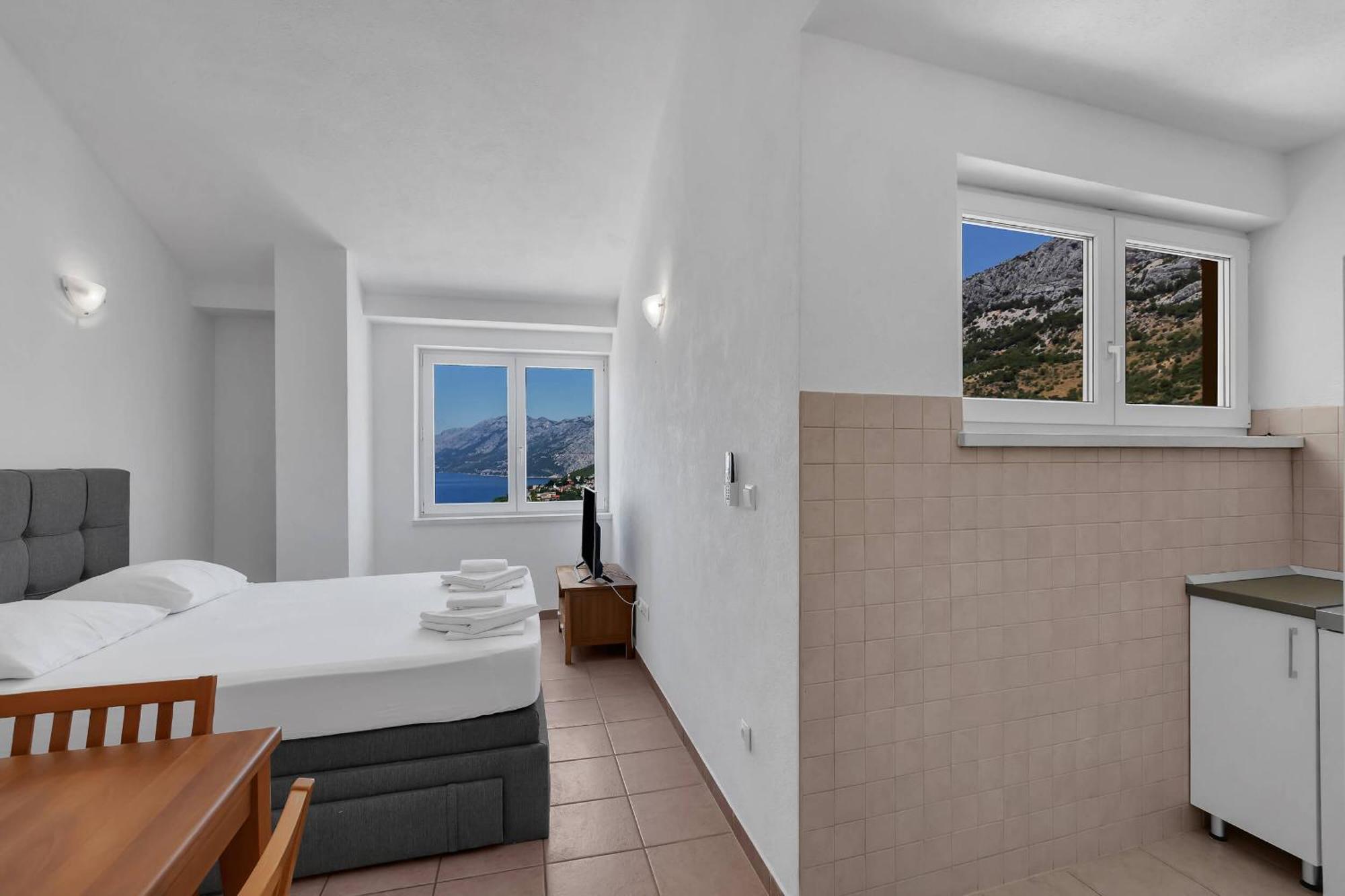 Apartments Marin Брела Екстериор снимка