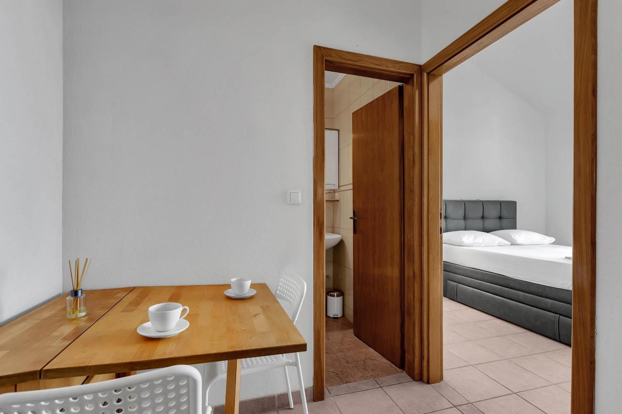 Apartments Marin Брела Стая снимка