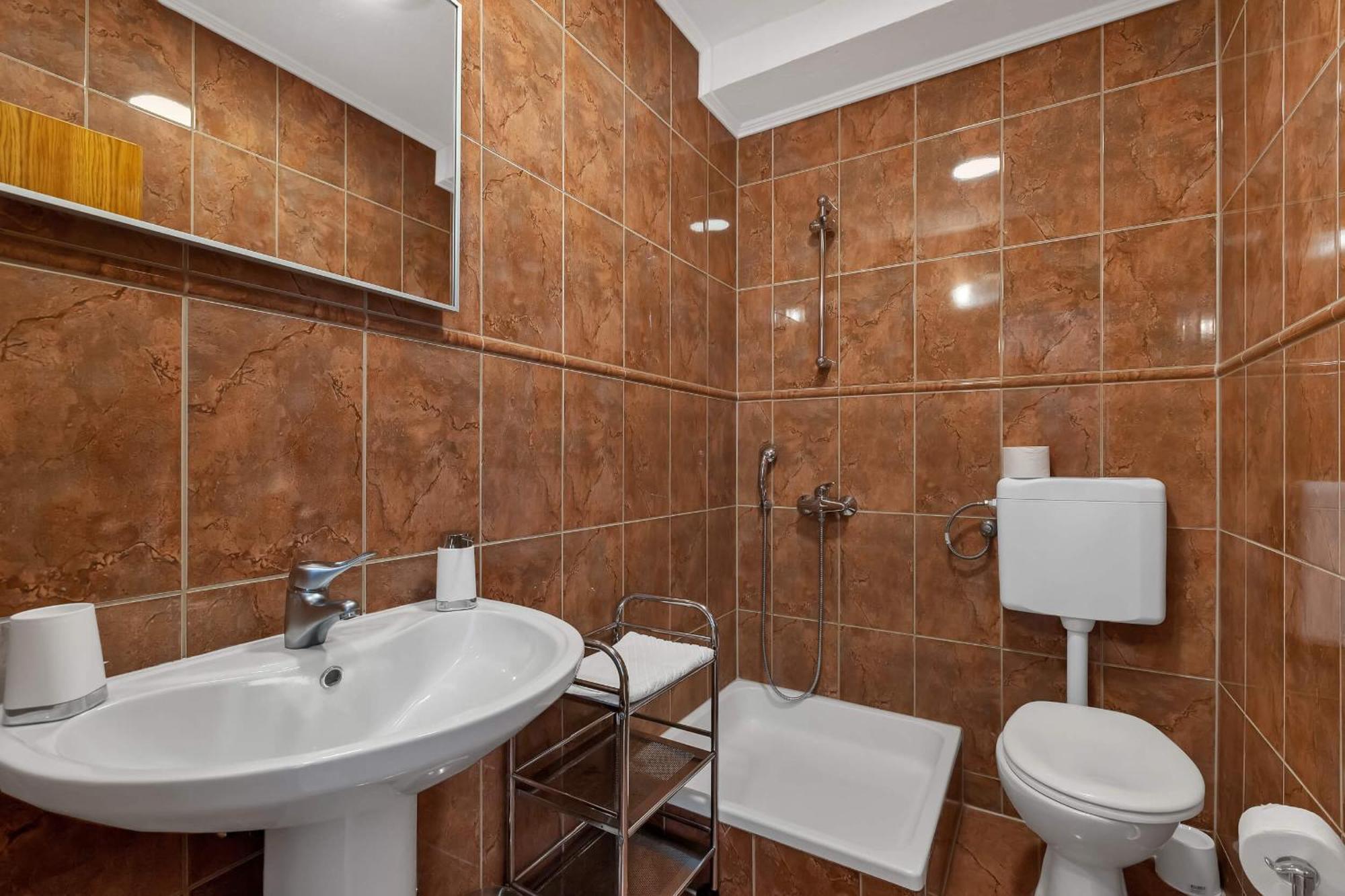 Apartments Marin Брела Стая снимка