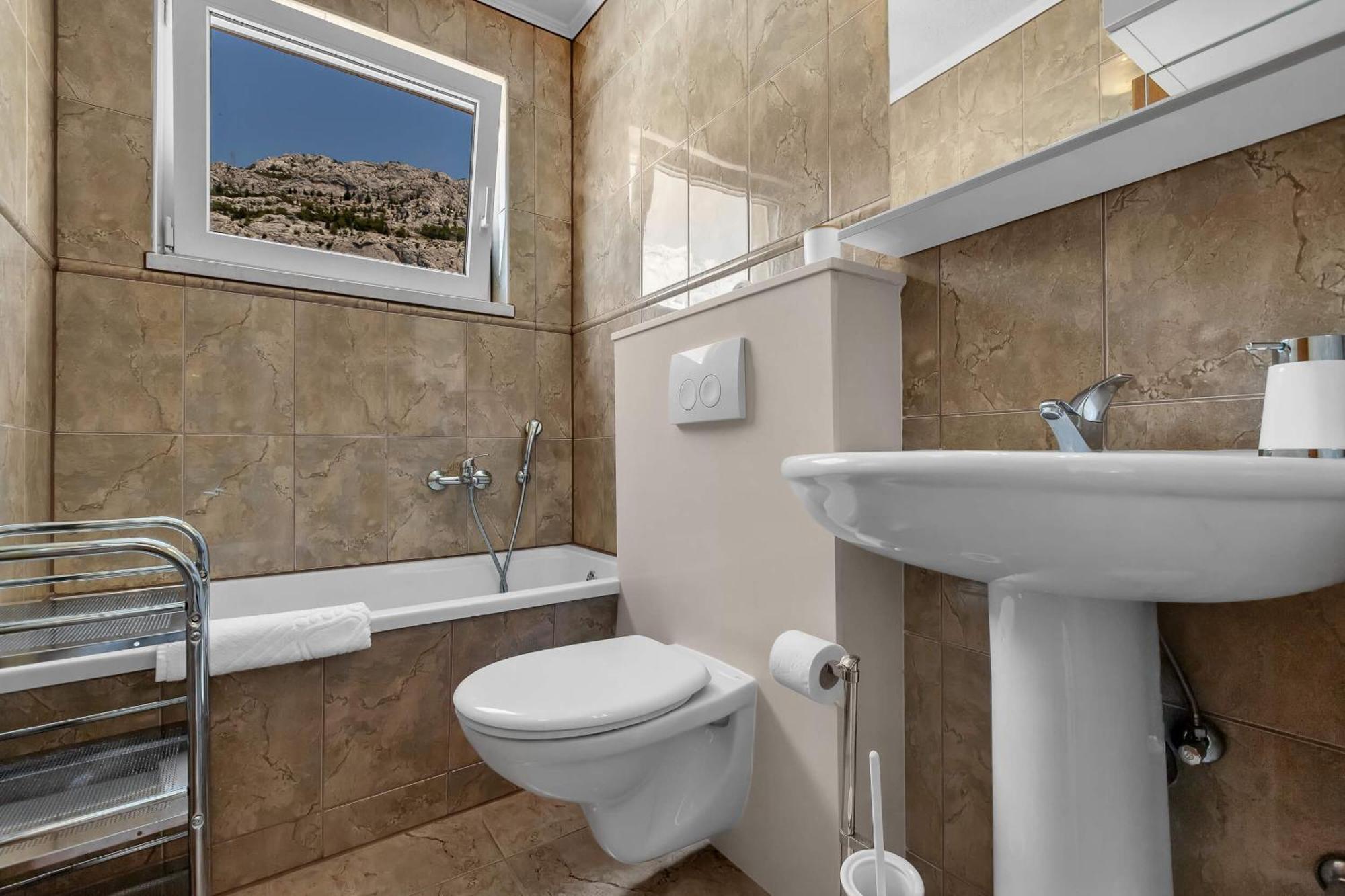 Apartments Marin Брела Екстериор снимка